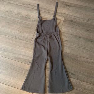 Bailey’s blossoms flair overall